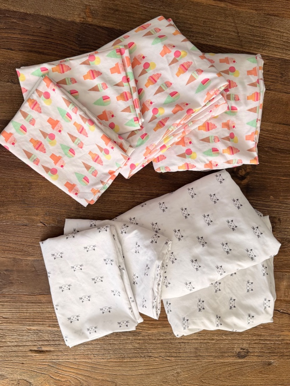 2 Girls Sheet Sets Pillowfort (Ice Cream) & London Kaye (Ice Cream) 8 Pieces
